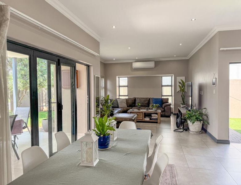MODERN LIVING WITH QUALITY FINISHES – PRIVATE & SECURE!