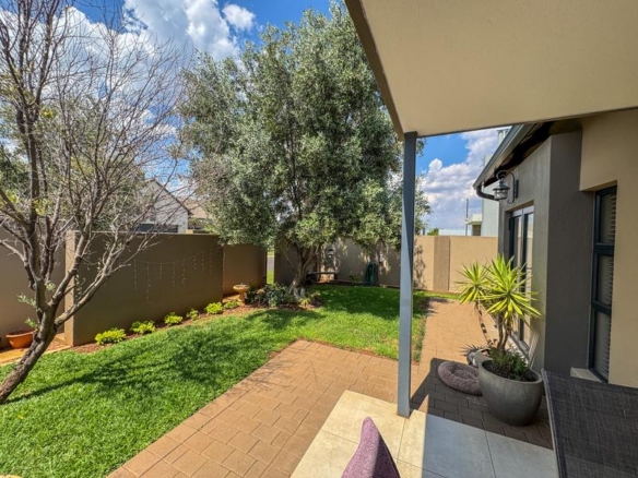 MODERN LIVING WITH QUALITY FINISHES – PRIVATE & SECURE!