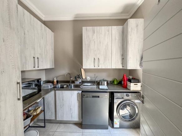 MODERN LIVING WITH QUALITY FINISHES – PRIVATE & SECURE!