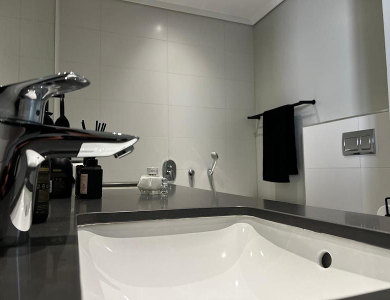 2 BEDROOM UNFURNISHED MODERN APARTMENT AVAILABLE FROM 1 NOVEMBER 2026