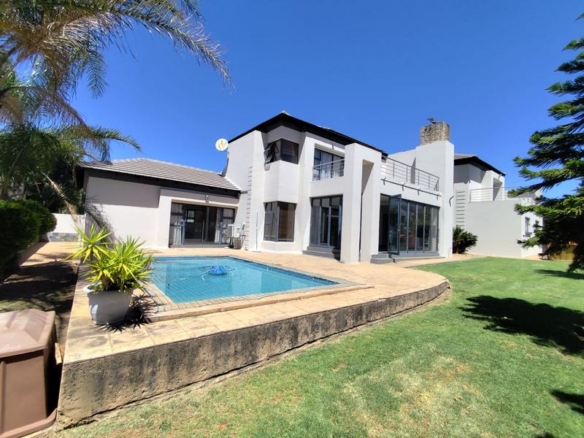 Excelllent home available immediatley