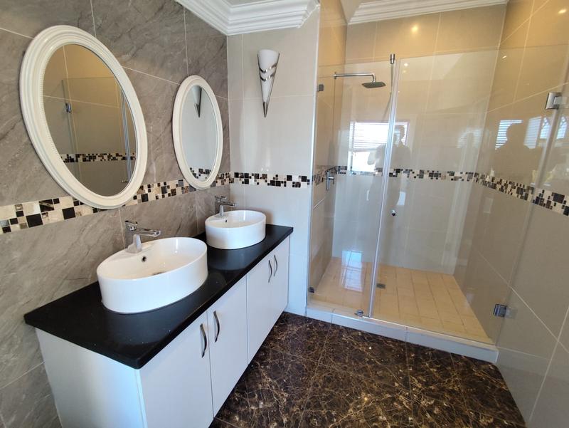 Excelllent home available immediatley