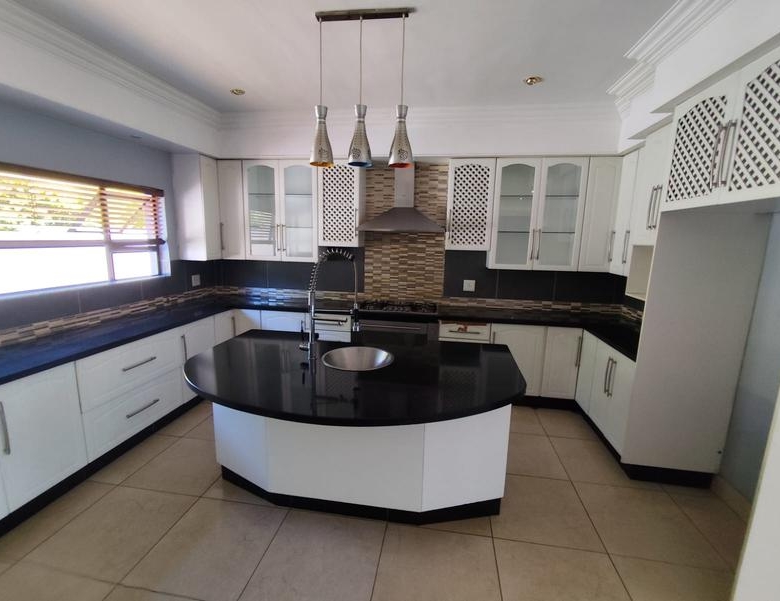 Excelllent home available immediatley