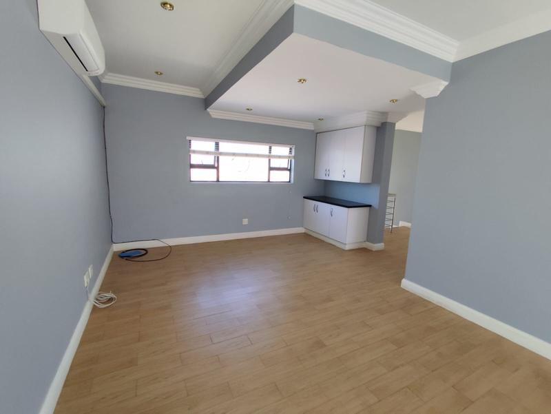 Excelllent home available immediatley