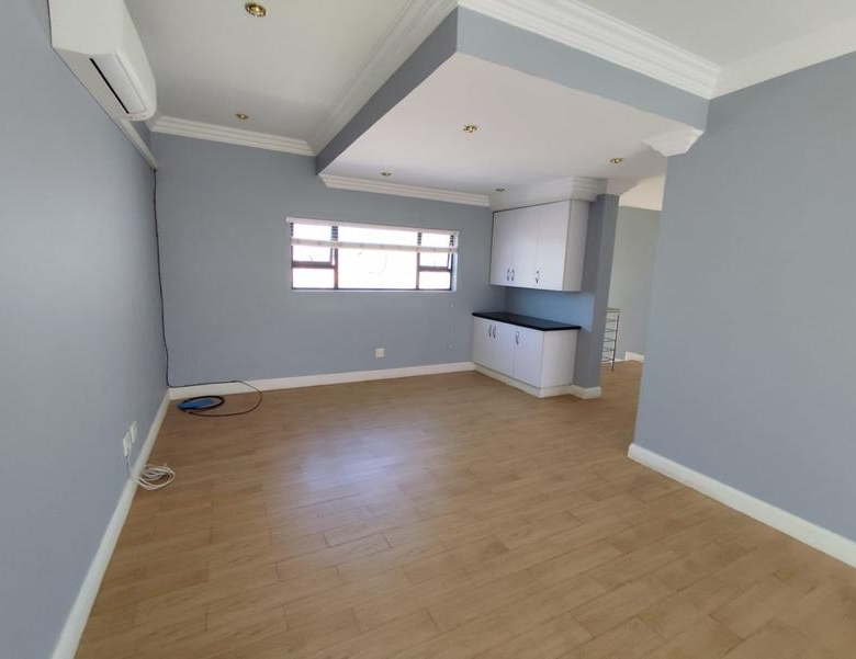 Excelllent home available immediatley