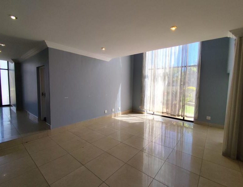 Excelllent home available immediatley