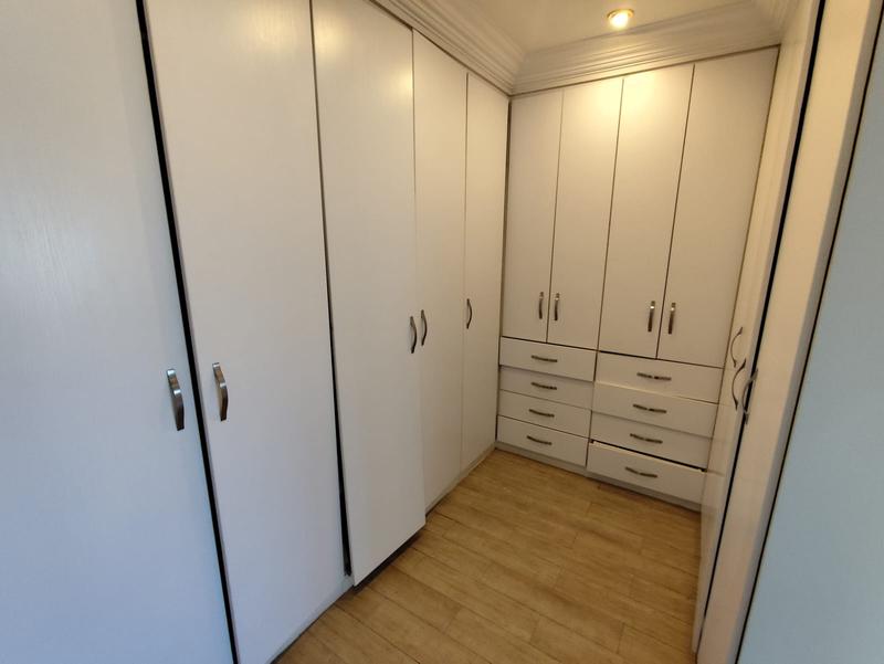 Excelllent home available immediatley