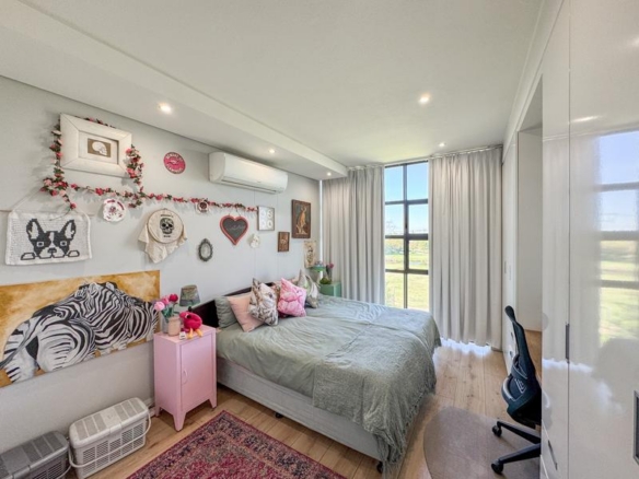 ASCEND PENTHOUSE IN BLOCK A FOR SALE!