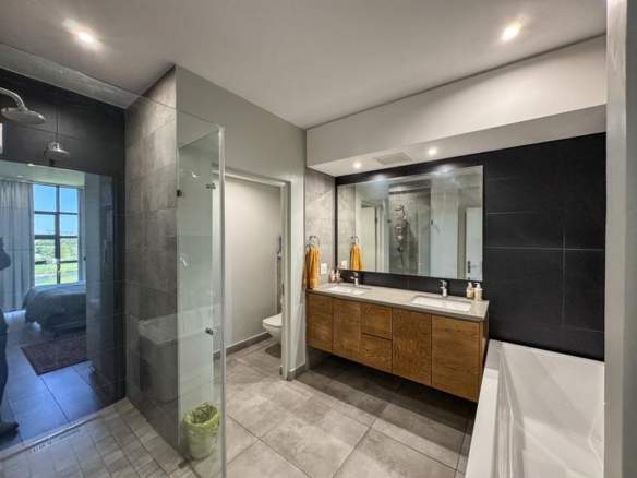 ASCEND PENTHOUSE IN BLOCK A FOR SALE!