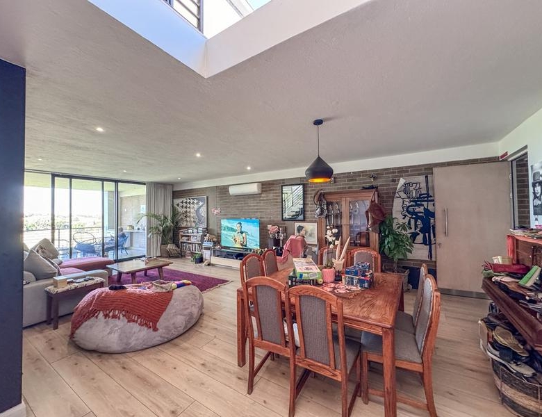ASCEND PENTHOUSE IN BLOCK A FOR SALE!