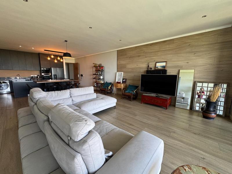 Lovely 2 Bed Luxury Apartment Available for Rental -Golf Course View