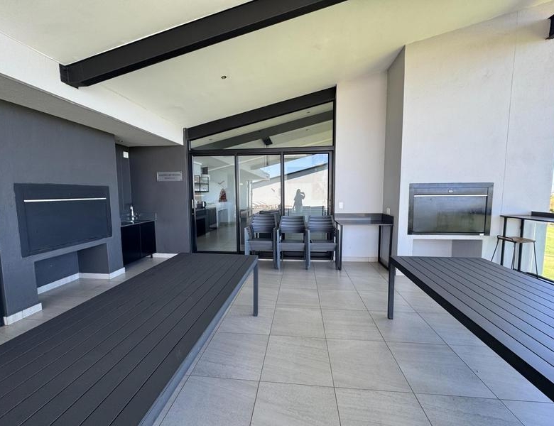 Lovely 2 Bed Luxury Apartment Available for Rental -Golf Course View
