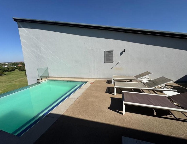 Lovely 2 Bed Luxury Apartment Available for Rental -Golf Course View